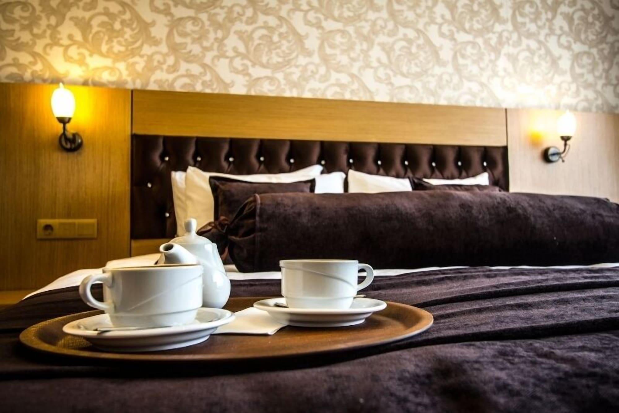 Soylu Hotel Болу Экстерьер фото